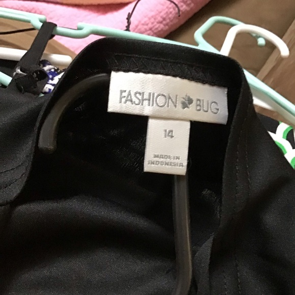 FASHION BUG women’s black dress,(looks like a slip) thin straps, sz 14 black - Picture 5 of 7